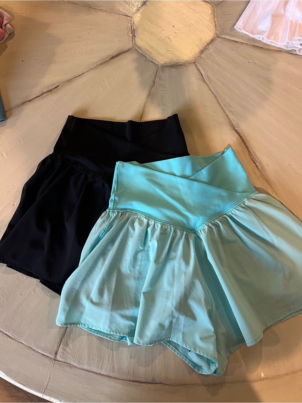 OFFLINE By Aerie Real Me Crossover Flowy Short XXS - set of 2